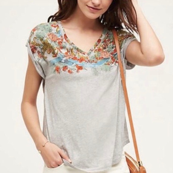 Anthropologie Tops - Anthropologie Floral Gray Festoon V-Neck Tee